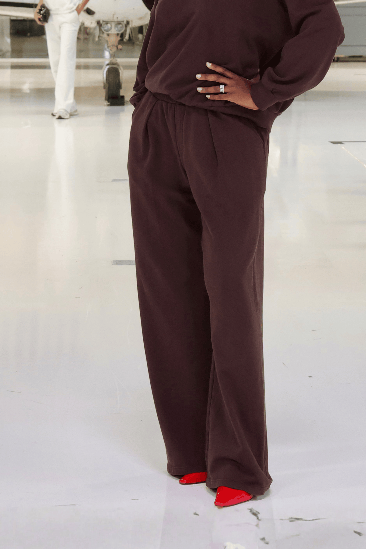 SUPER WIDE PLEATED SWEATPANT