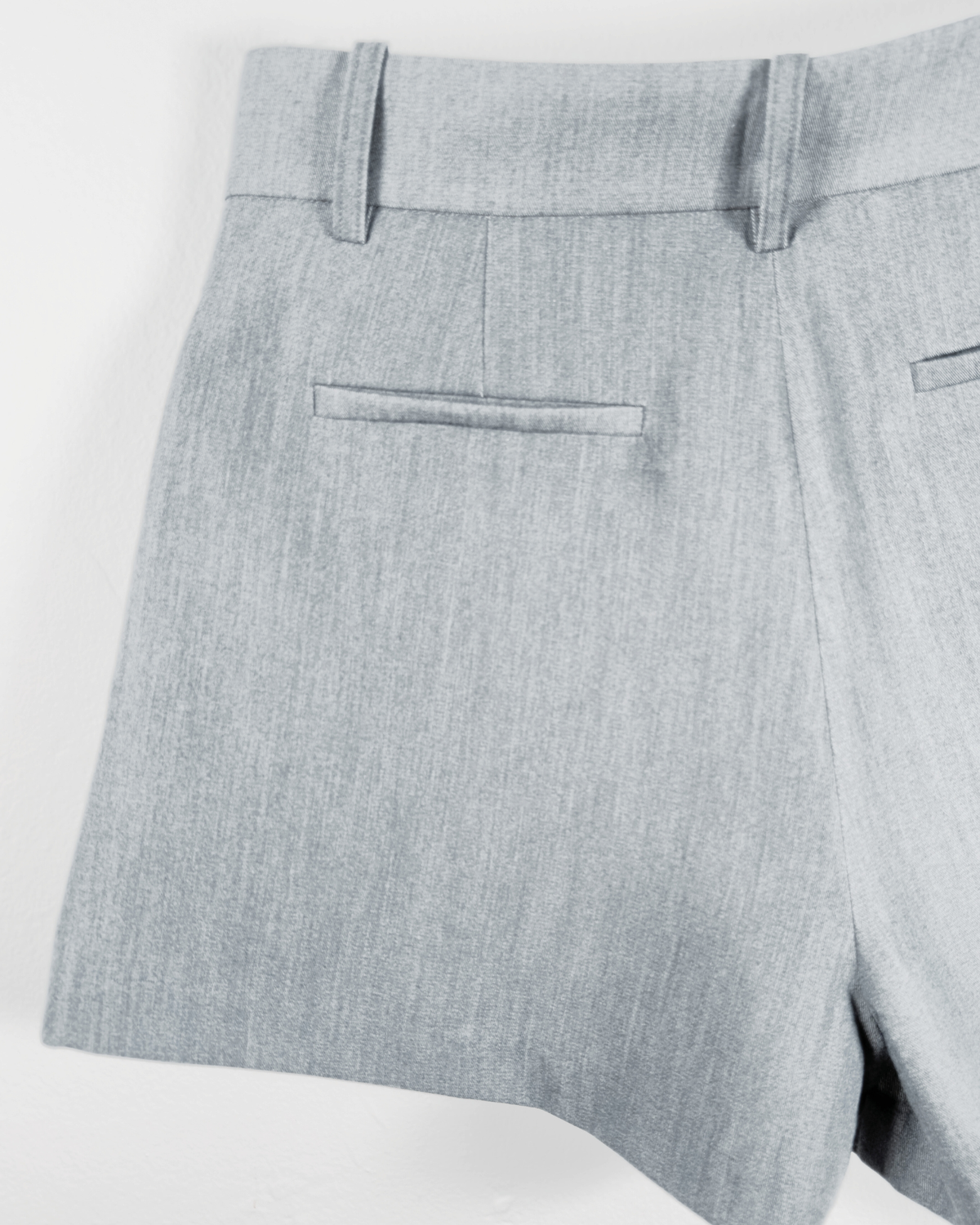 MODACCIO TAILORED SHORT - Back - Flat