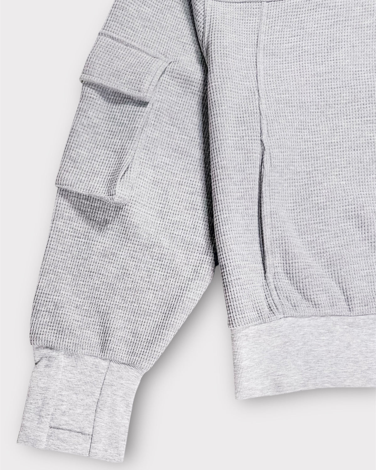 MODACCIO WAFFLE CARGO HOODIE - Detail - Cargo Sleeve