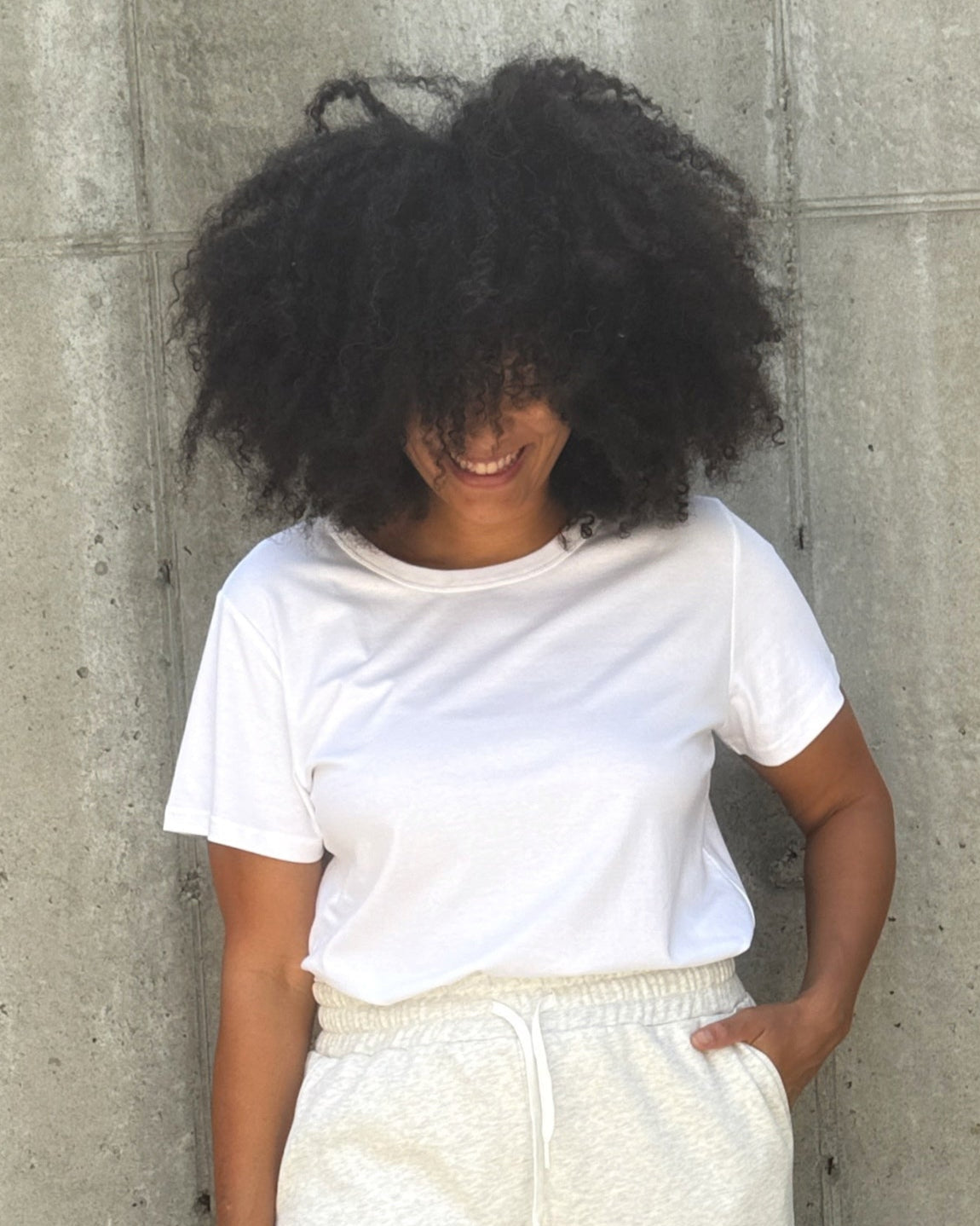 MODACCIO THE ESSENTIAL TEE - Front