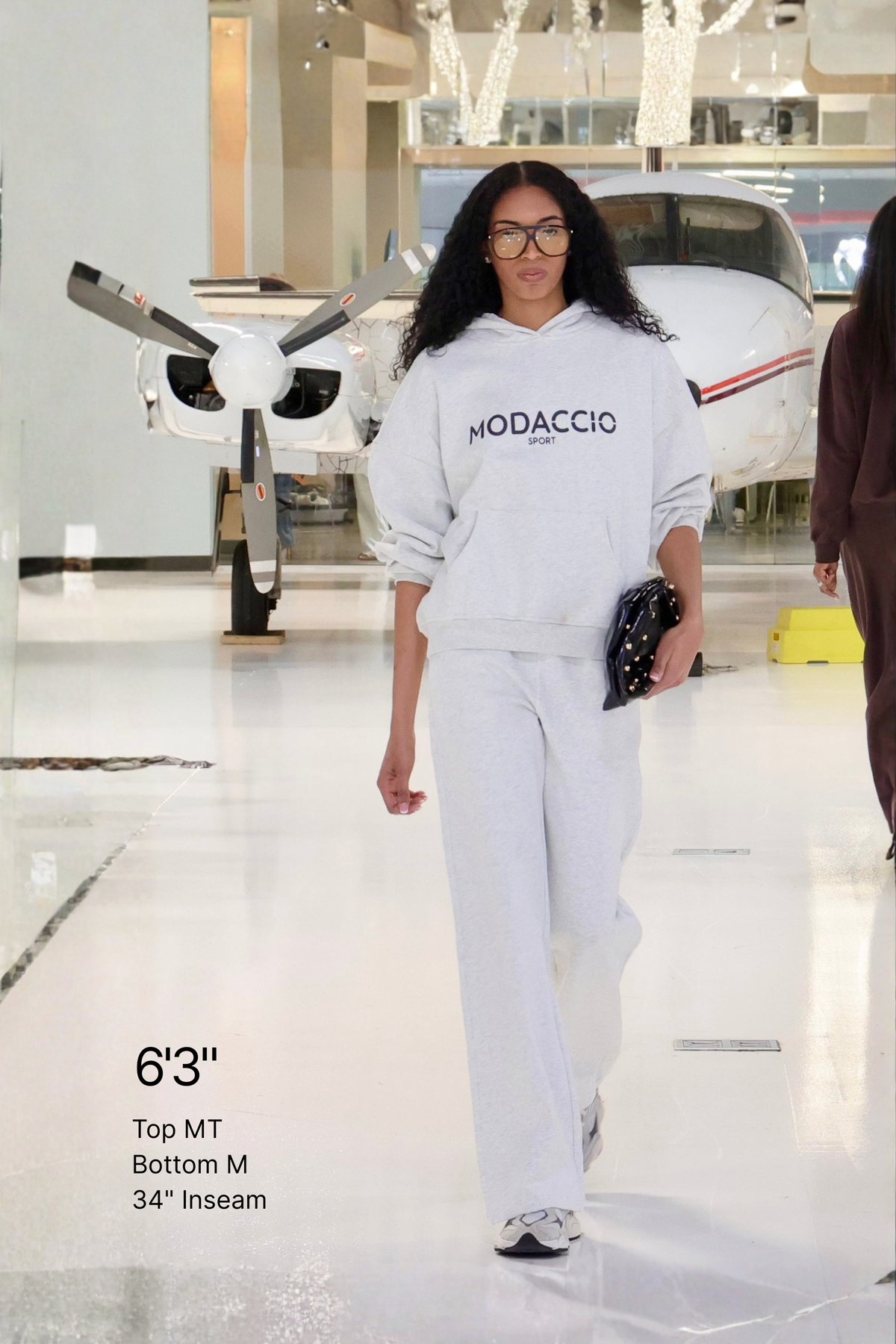 MODACCIO VINTAGE OVERSIZED HOODIE 